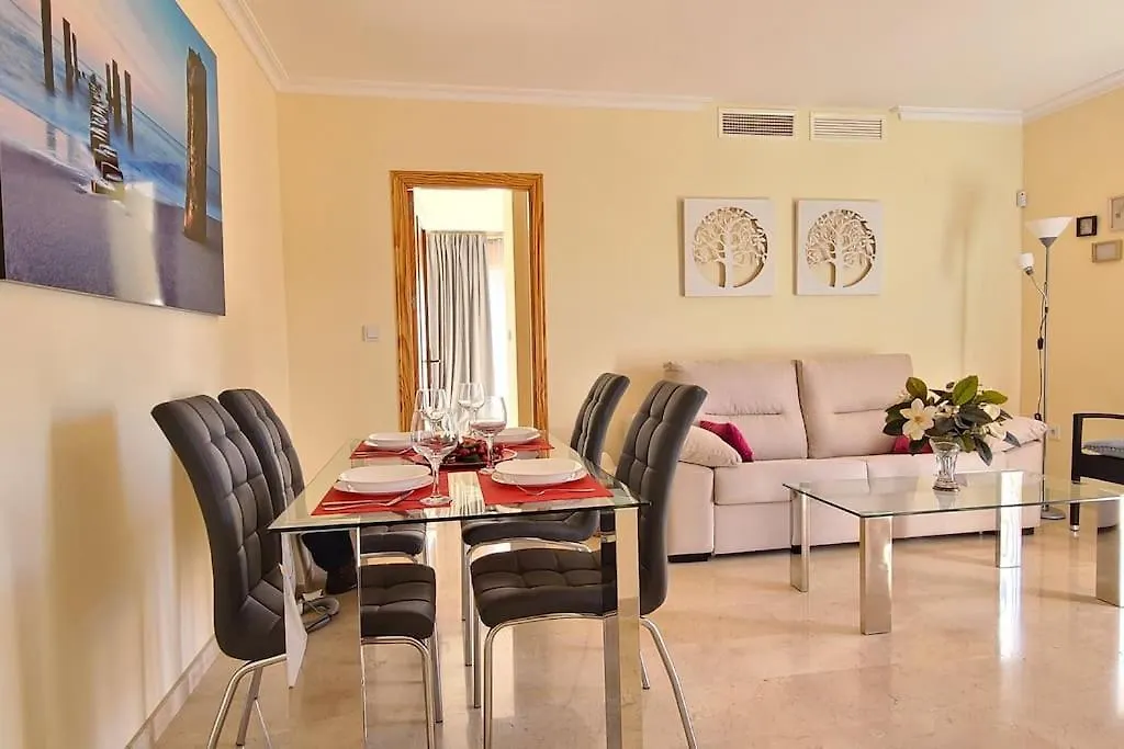 Modern Apartment In Elviria, Golf, Fun & Beach location