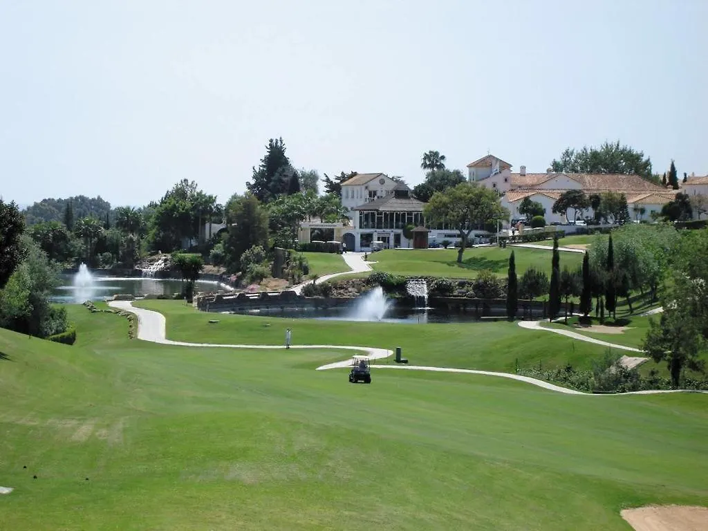Modern Apartment In Elviria, Golf, Fun & Beach Marbella Spain